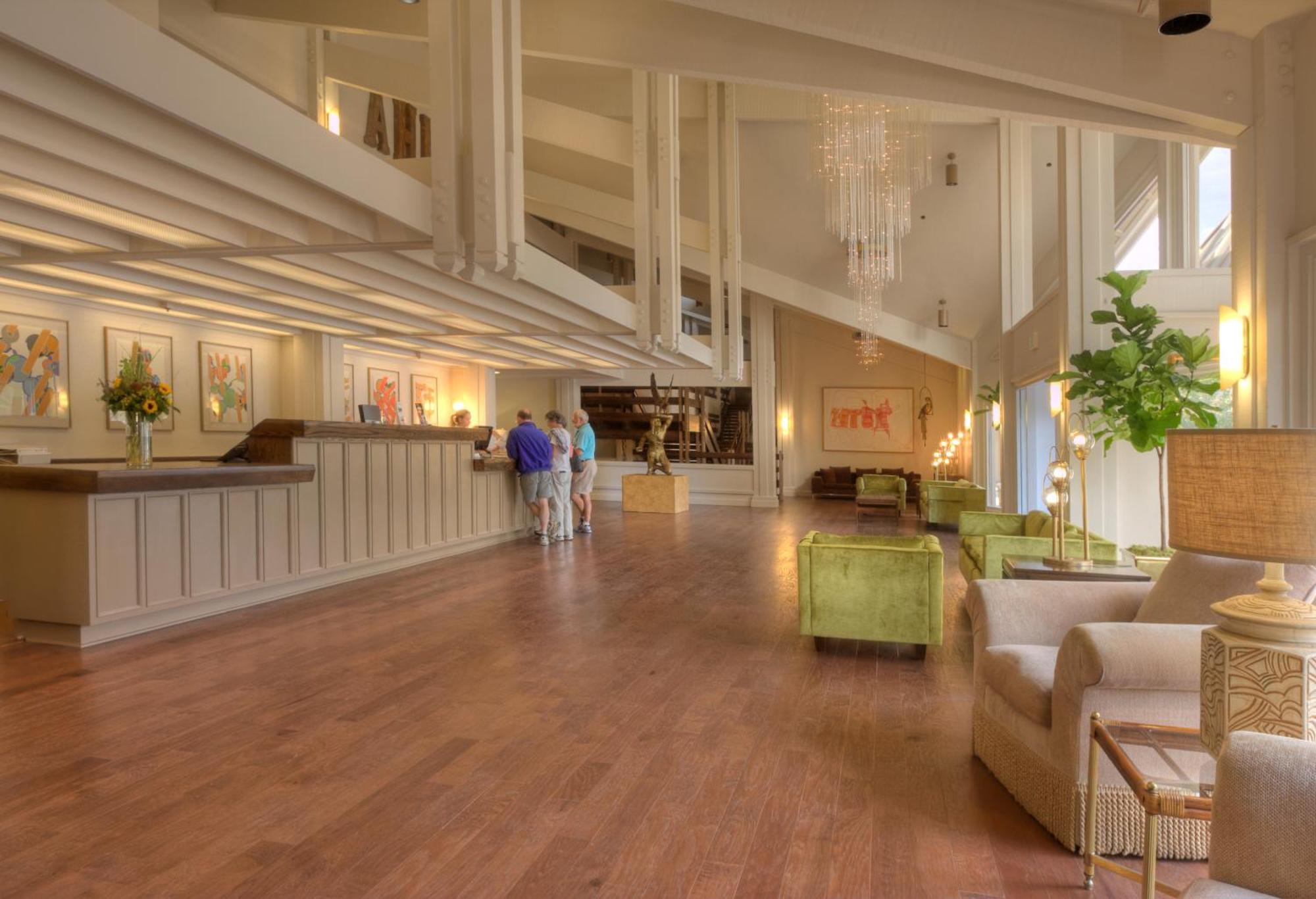 Ashland Hills Hotel & Suites Exterior foto