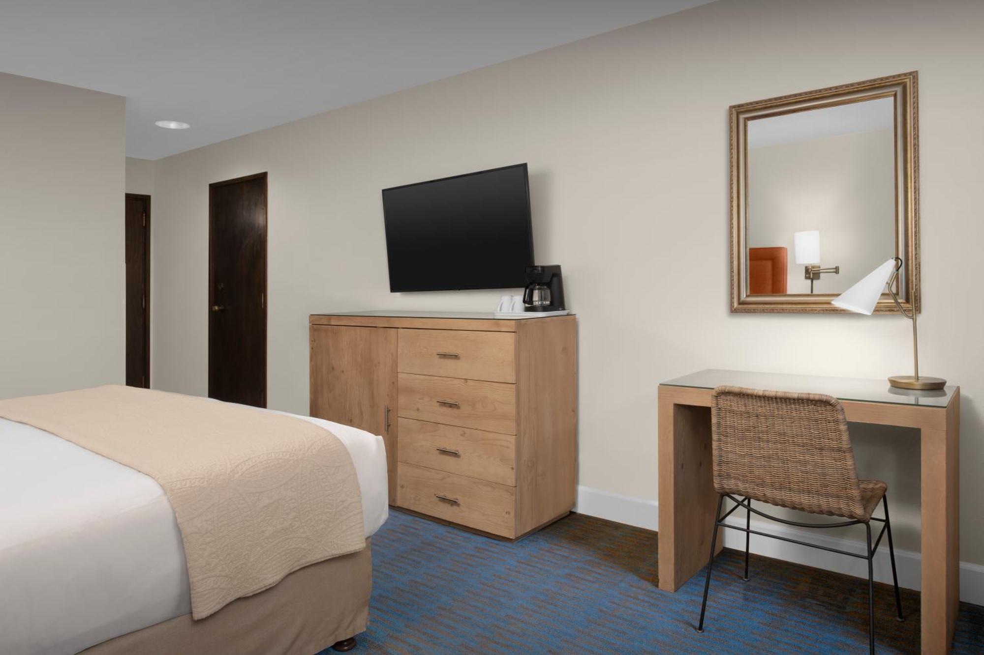 Ashland Hills Hotel & Suites Exterior foto